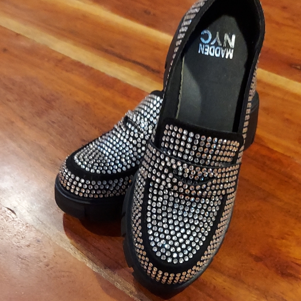 Womens Black and Silver Loafers